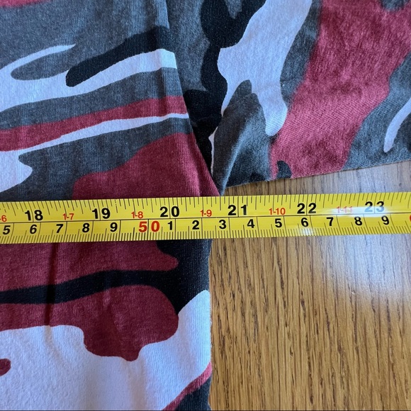 ⭐️ Vintage 2016 Jamboree in the Hills Red Camouflage Country Concert Tee LARGE - Picture 10 of 14